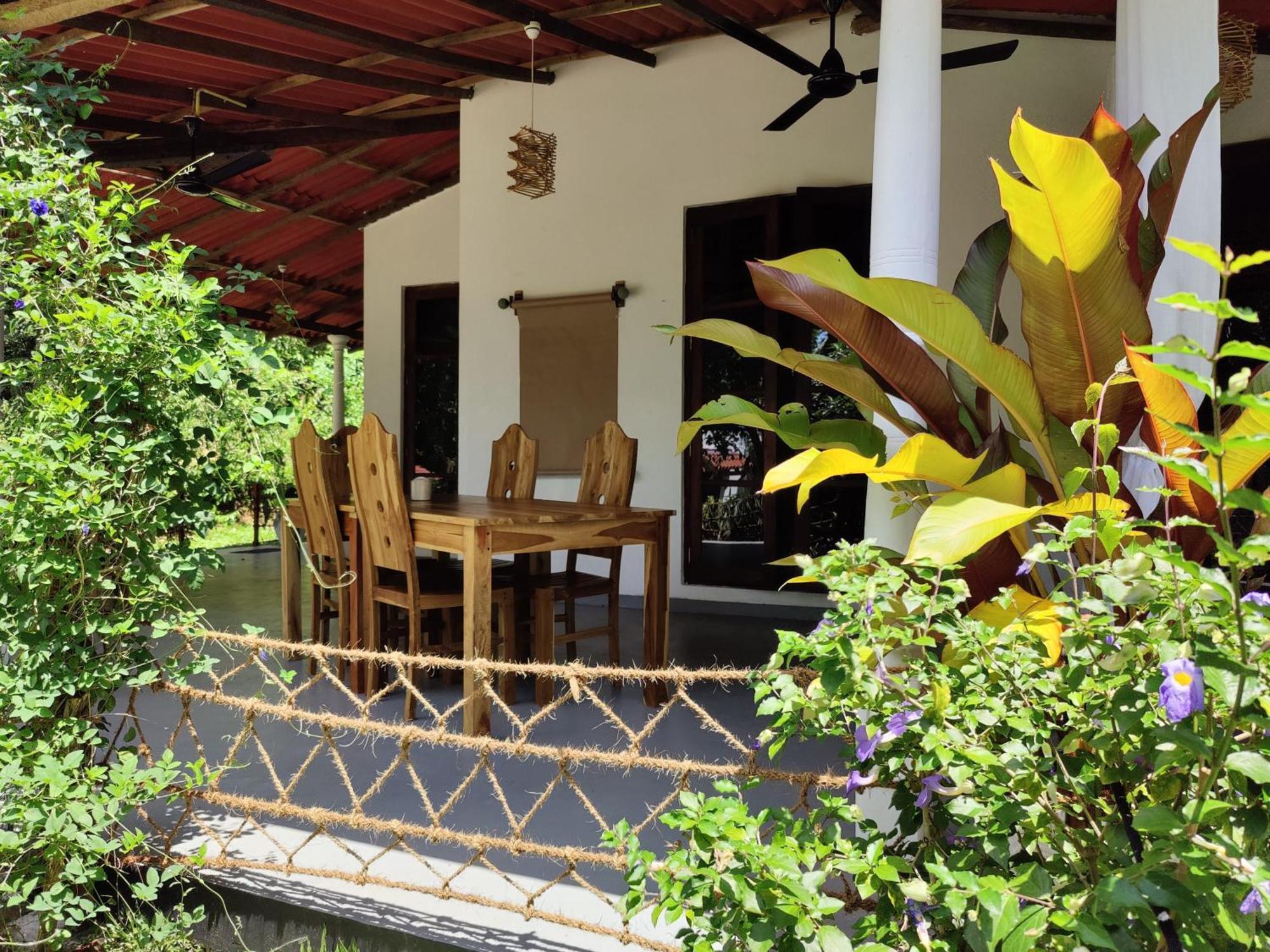 Villa Lyvie Ayurvedic Hotel Tangalle Exterior foto
